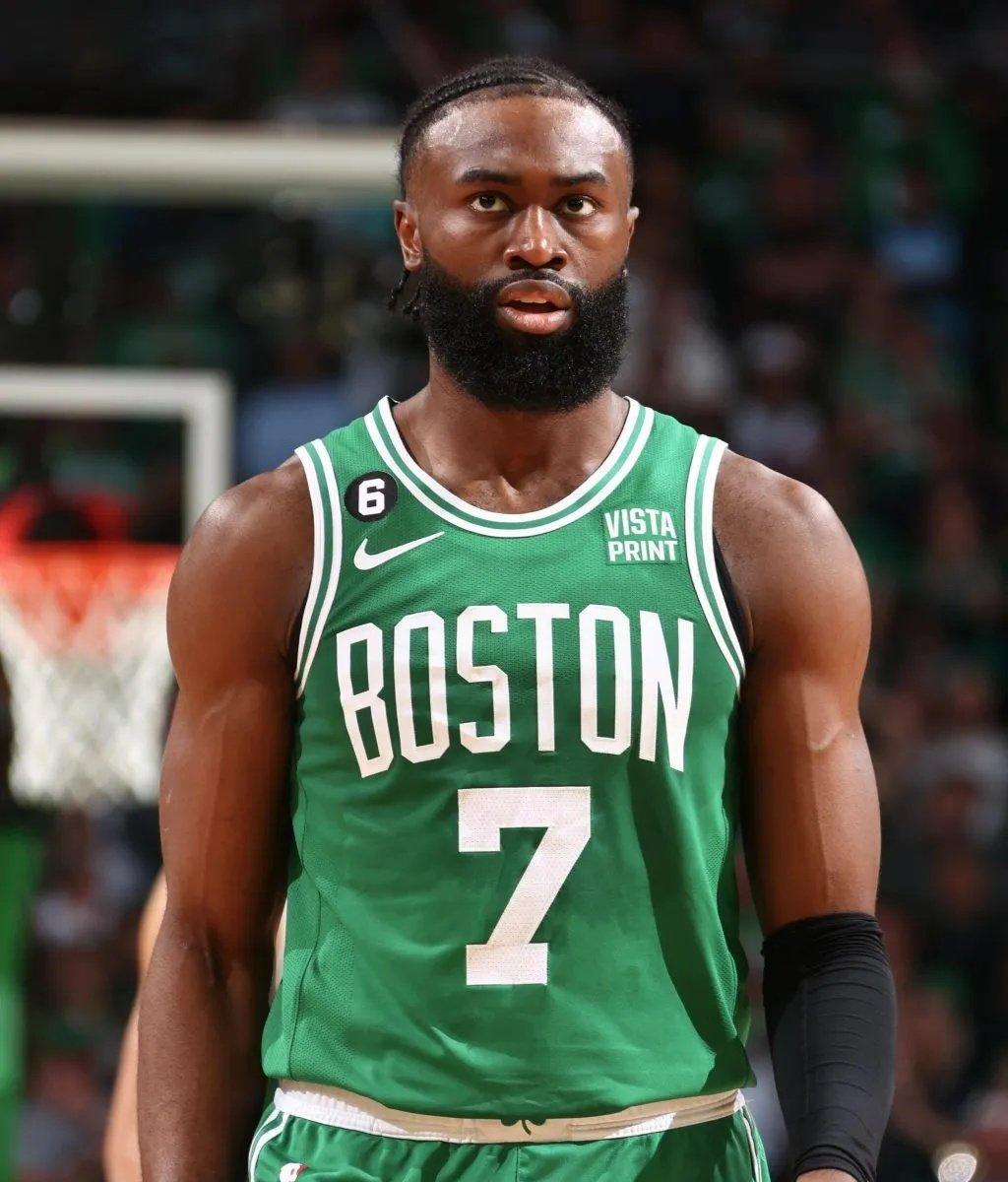 三人成行，无界竞技！“翎跃山海”羽毛球巡回赛广州站举行（三人同阵，竞技无界！“翎跃山海”羽毛球巡回赛广州站举行）