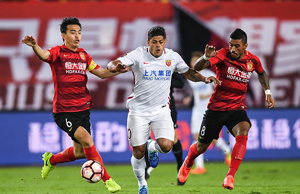 土媒：贝西克塔斯欲冬窗租借桑乔，承诺给球员稳定出场时间（土耳其媒体：贝西克塔斯计划冬窗租借桑乔，承诺给予其稳定出场机会）