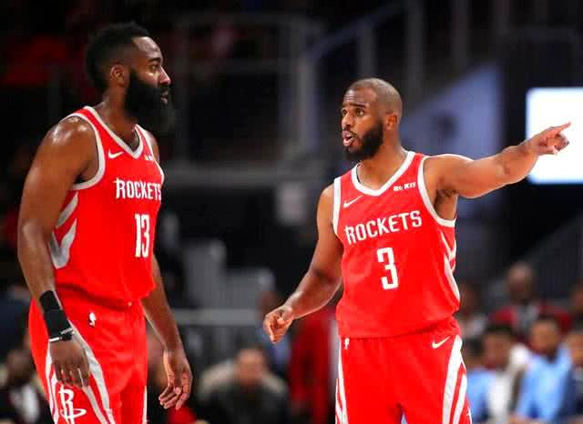 阿斯：C罗肘击可能被认定为暴力行为，将会禁赛至少三场比赛（阿斯：C罗肘击或被定性为暴力行为，至少停赛三场）