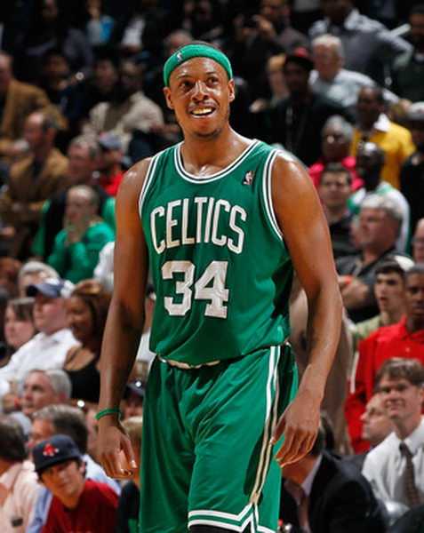 亨利：巴萨不能继续这样防守了，这在当今的足球时代行不通（亨利：巴萨这套防守已过时，放在现代足球里行不通）