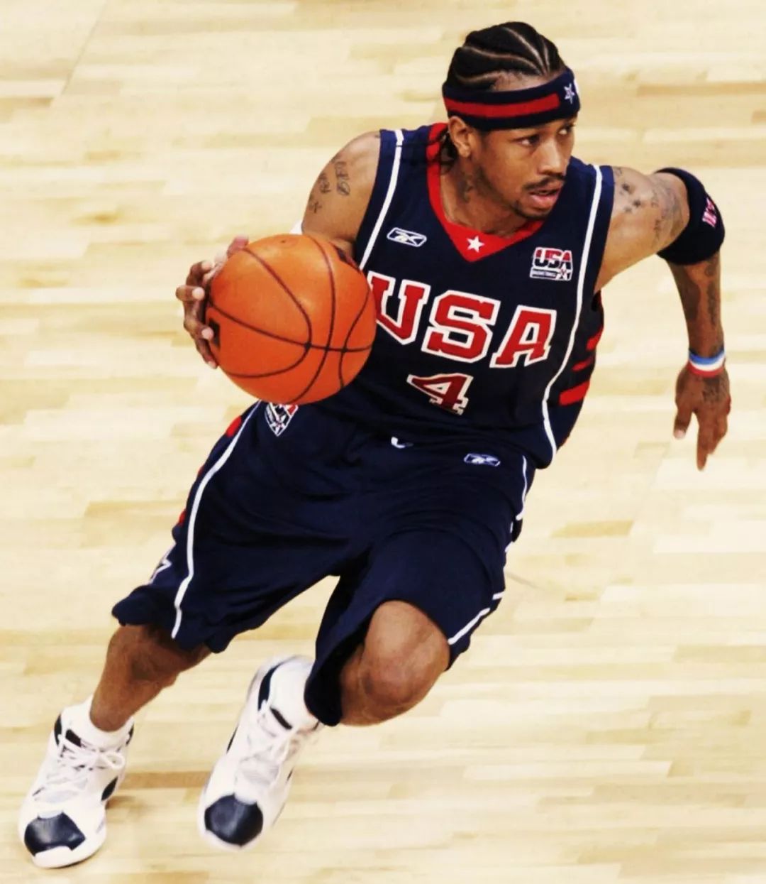 早报：37岁迪马利亚收获生涯第37冠（晨报：37岁迪马利亚加冕职业生涯第37座冠军）